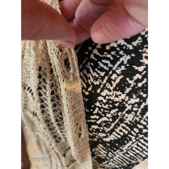 Vandana sparkly gold crocheted dressy button up - Picture 3 of 12